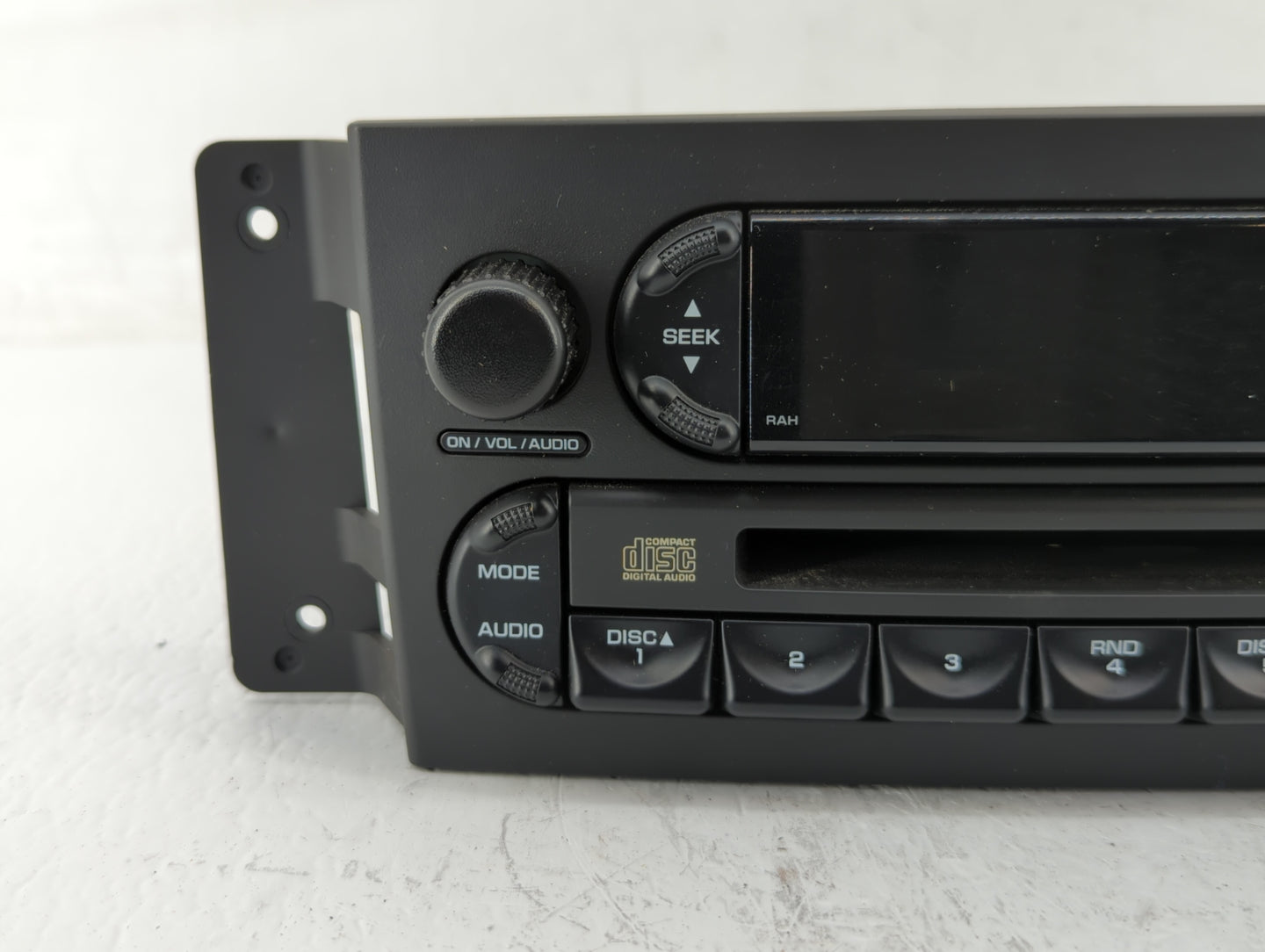 2004-2008 Chrysler Pacifica Radio AM FM Cd Player Receiver Replacement P/N:P05094031AF P05094564AB Fits OEM Used Auto Parts 