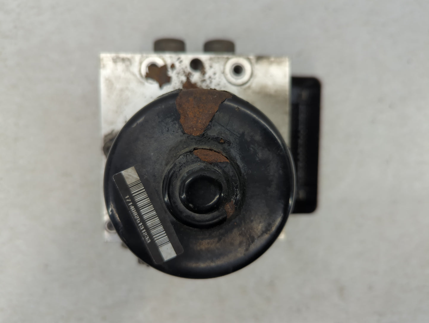 2004 Chrysler Pacifica ABS Pump Control Module Replacement Fits OEM Used Auto Parts - Oemusedautoparts1.com