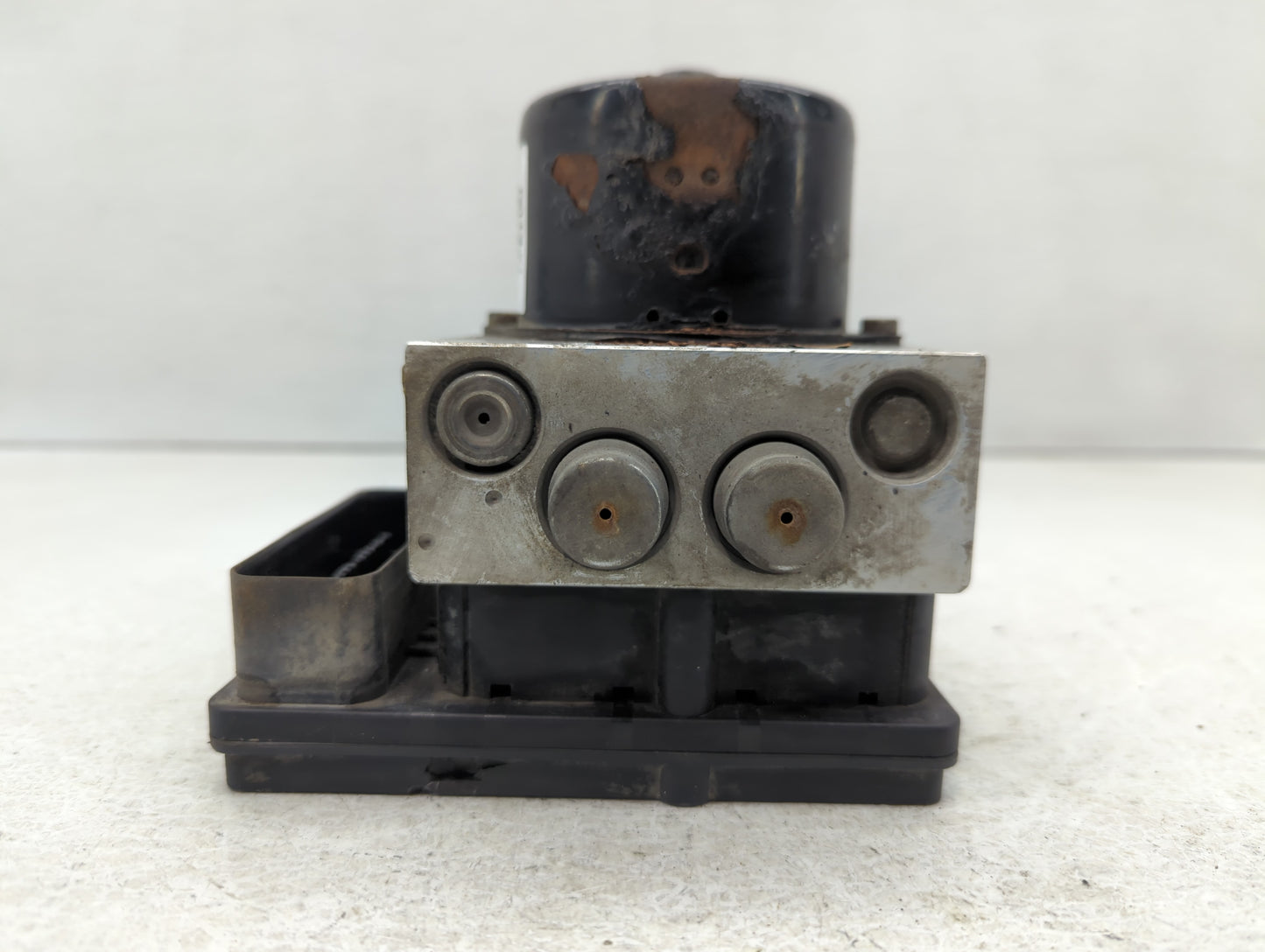 2004 Chrysler Pacifica ABS Pump Control Module Replacement Fits OEM Used Auto Parts - Oemusedautoparts1.com