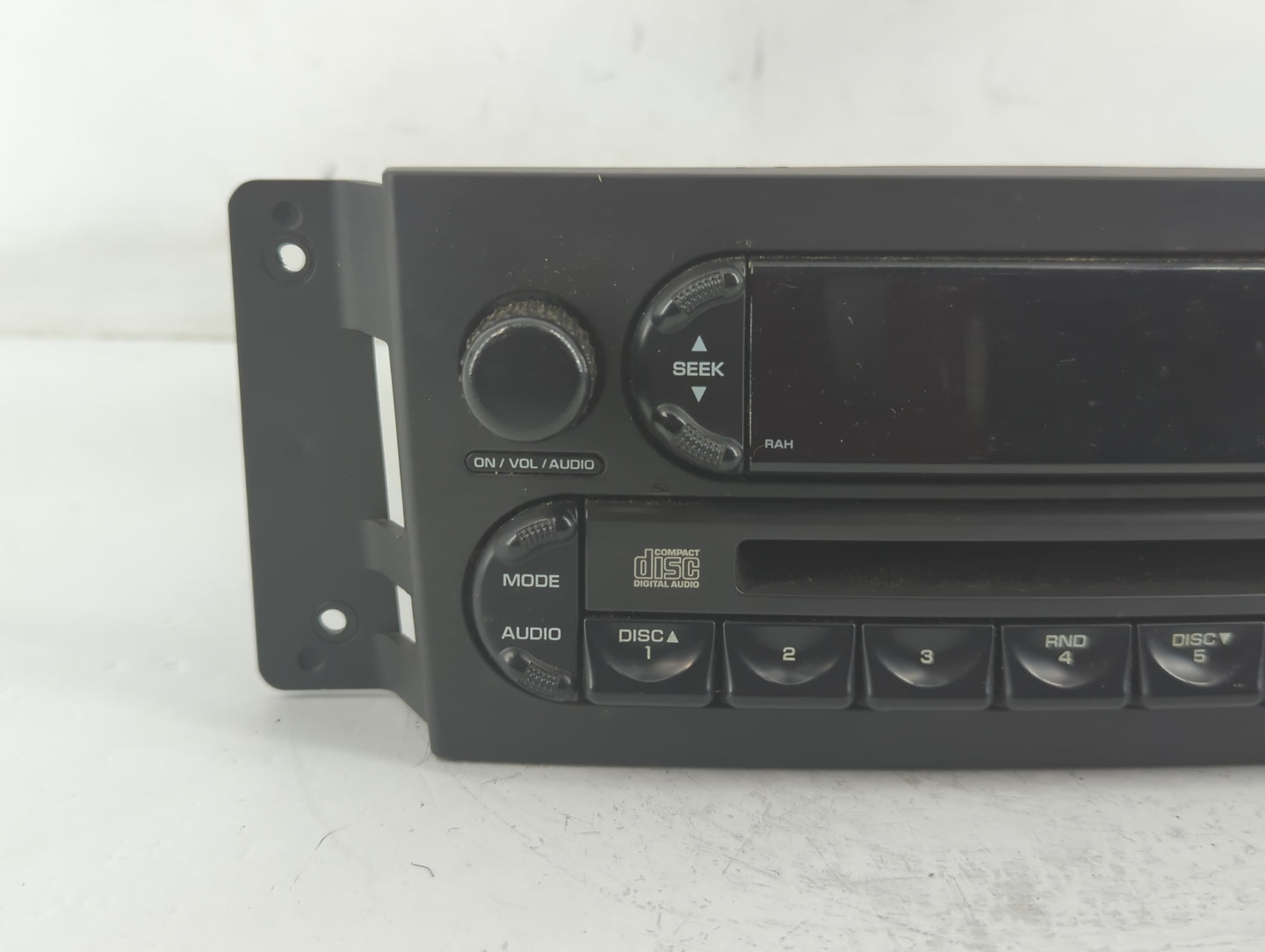 2004-2008 Chrysler Pacifica Radio AM FM Cd Player Receiver Replacement P/N:P05082764AF Fits Fits 2004 2005 2006 2007 2008 OE