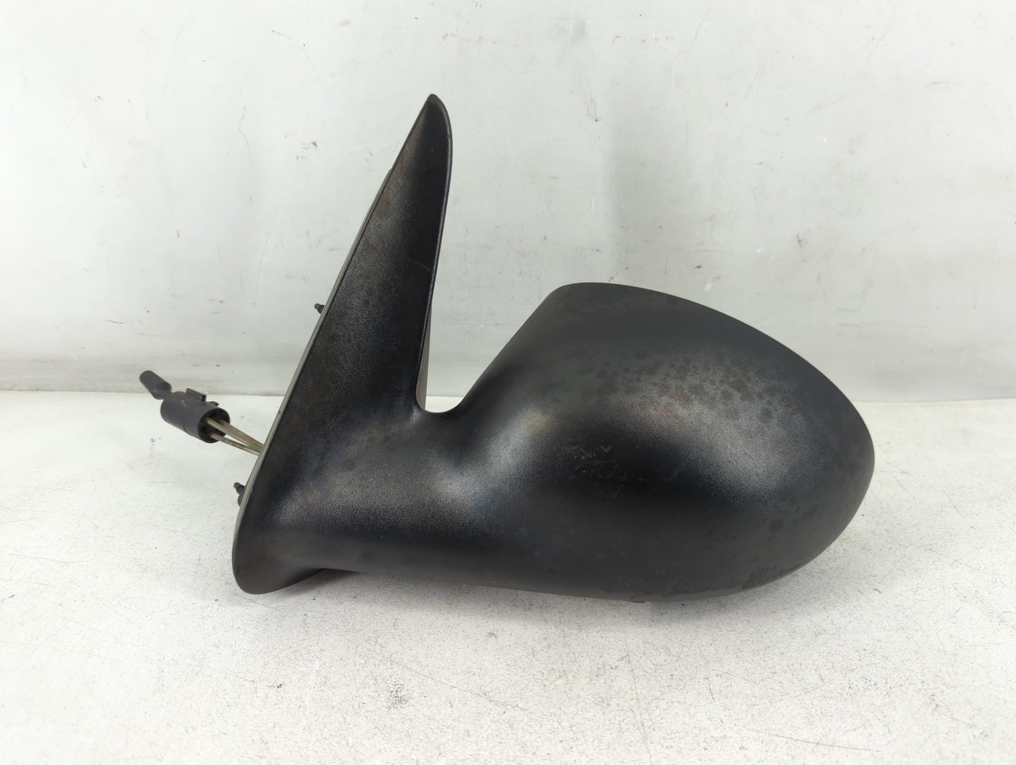 2004-2010 Chrysler Pt Cruiser Driver Side View Mirror - Left Door Mirror OEM Used - Oemusedautoparts1.com