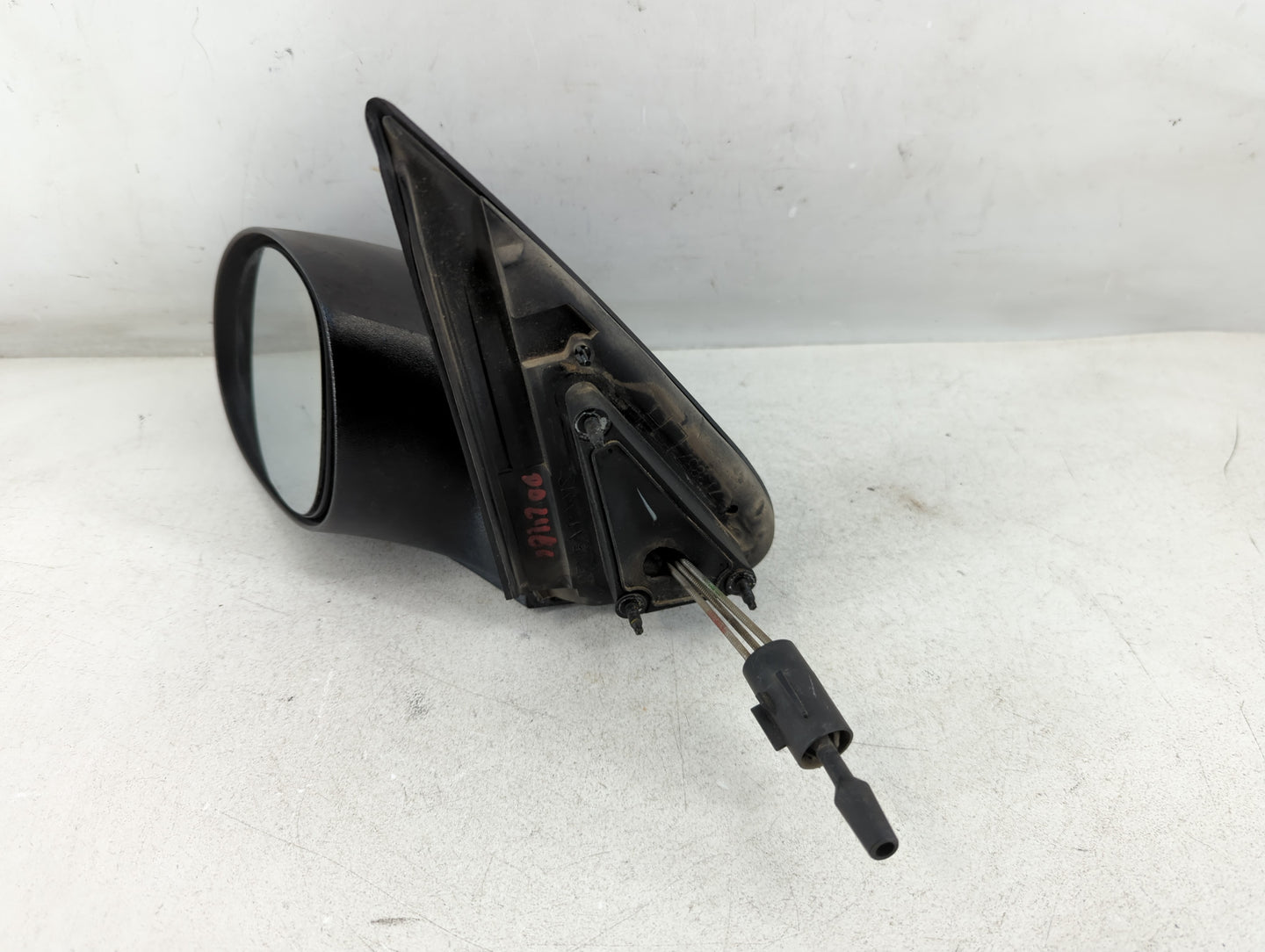 2004-2010 Chrysler Pt Cruiser Driver Side View Mirror - Left Door Mirror OEM Used - Oemusedautoparts1.com