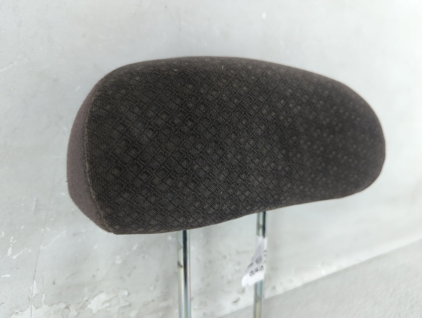 2002-2005 Chrysler Pt Cruiser Headrest Head Rest Front Driver Passenger Seat Fits Fits 2002 2003 2004 2005 OEM Used Auto Par