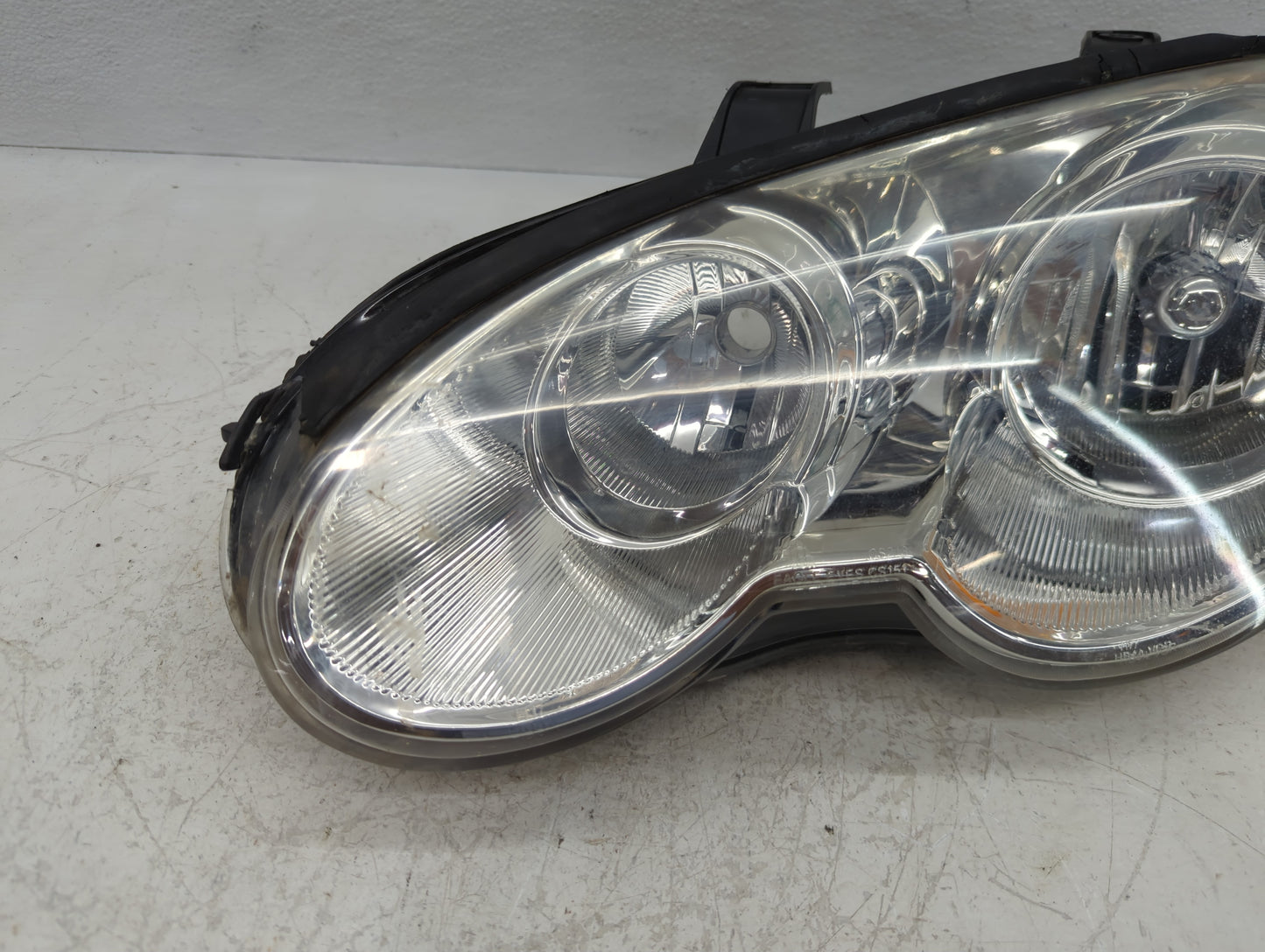 2003-2005 Chrysler Sebring Driver Left Oem Head Light Headlight Lamp - Oemusedautoparts1.com