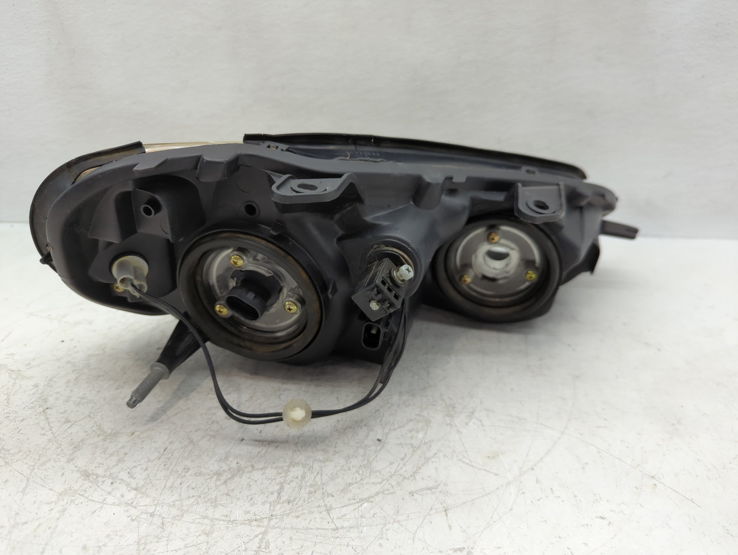 2003-2005 Chrysler Sebring Driver Left Oem Head Light Headlight Lamp - Oemusedautoparts1.com