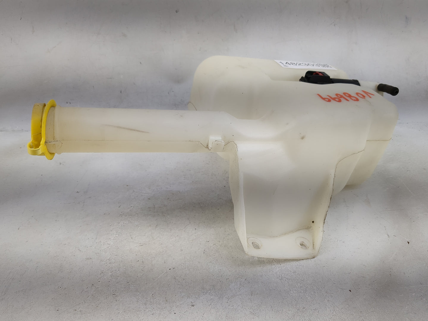 2001-2006 Chrysler Sebring Windshield Washer Fluid Reservoir Bottle 1482303 - Oemusedautoparts1.com