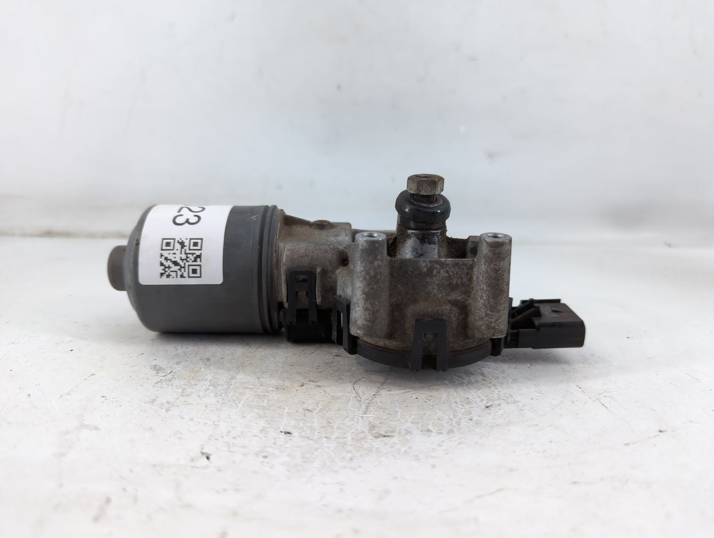 2004-2006 Chrysler Sebring Front Windshield Wiper Motor P/N:0 390 241 741 12V 058 Fits Fits 2004 2005 2006 OEM Used Auto Par