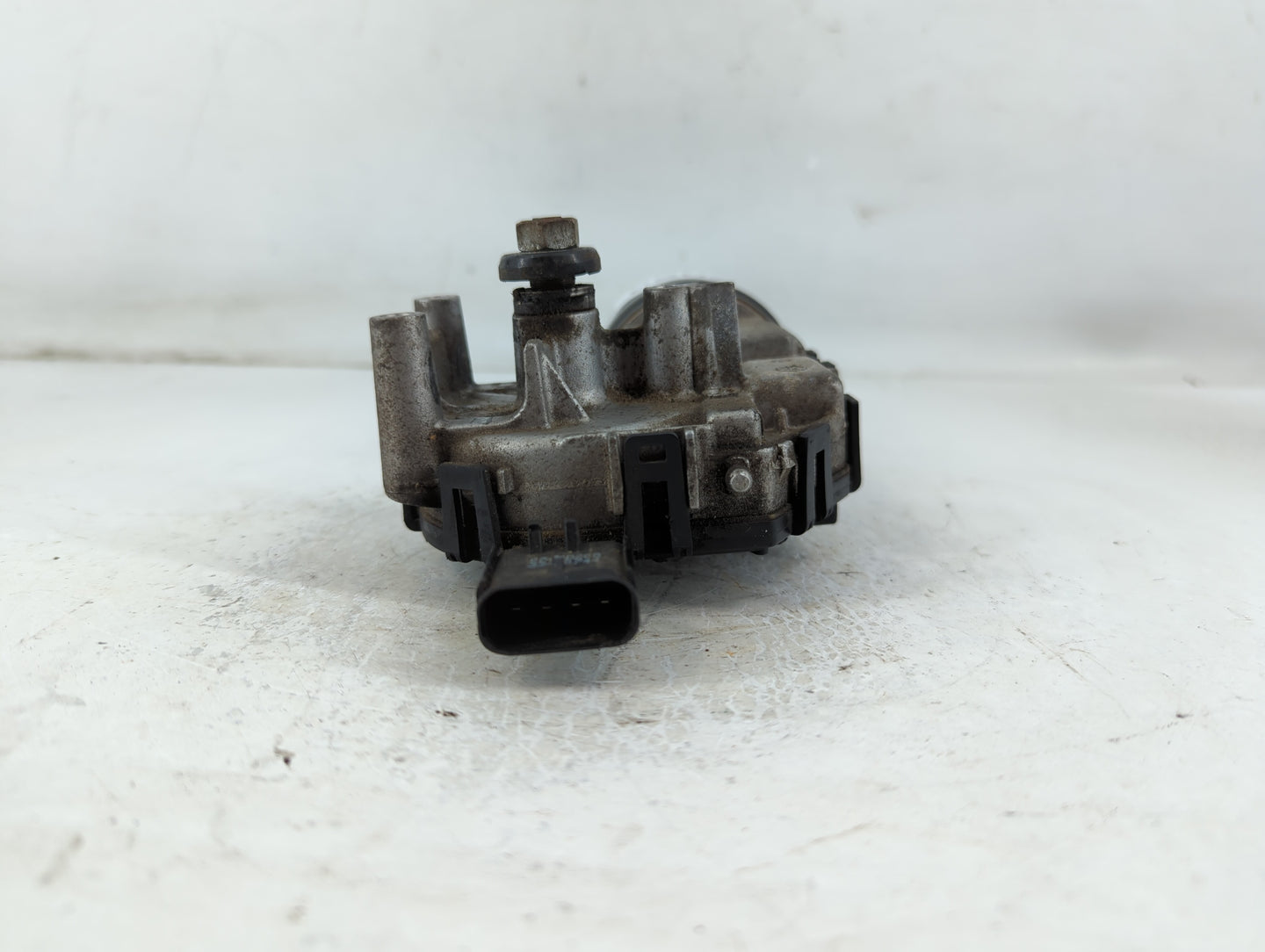 2004-2006 Chrysler Sebring Front Windshield Wiper Motor P/N:0 390 241 741 12V 058 Fits Fits 2004 2005 2006 OEM Used Auto Par