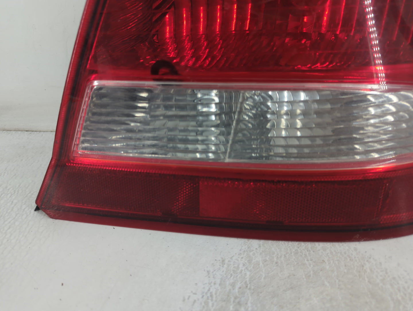 2003-2005 Chrysler Sebring Tail Light Assembly Passenger Right OEM Fits Fits 2003 2004 2005 OEM Used Auto Parts - Oemusedaut