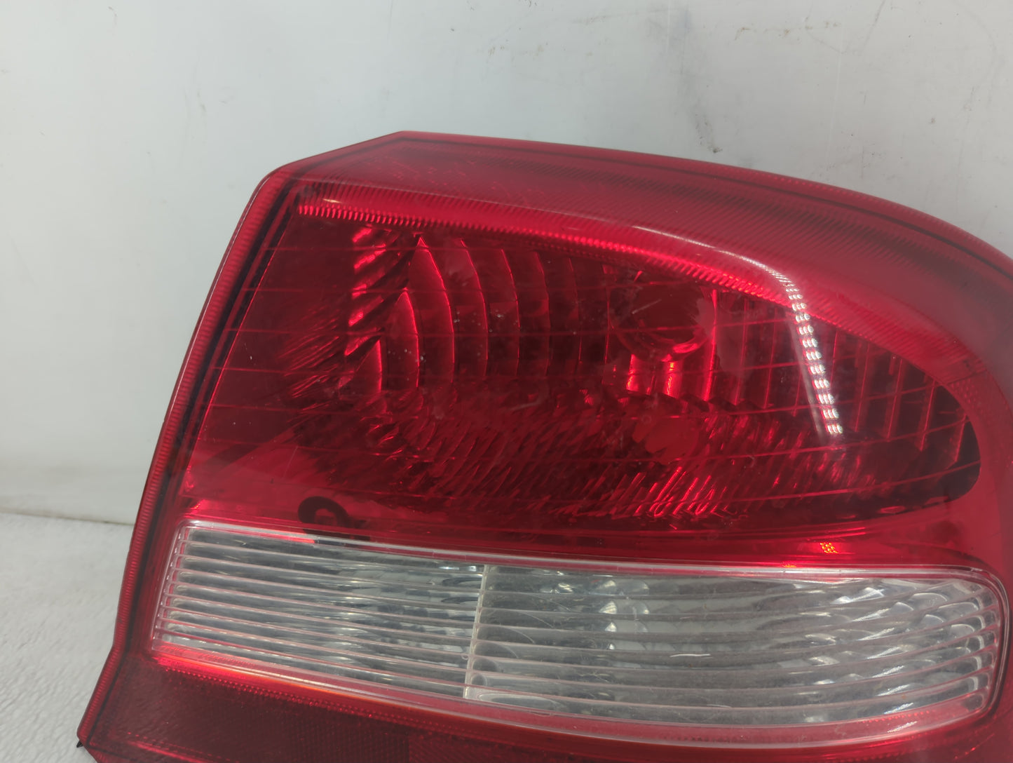 2003-2005 Chrysler Sebring Tail Light Assembly Passenger Right OEM Fits Fits 2003 2004 2005 OEM Used Auto Parts - Oemusedaut