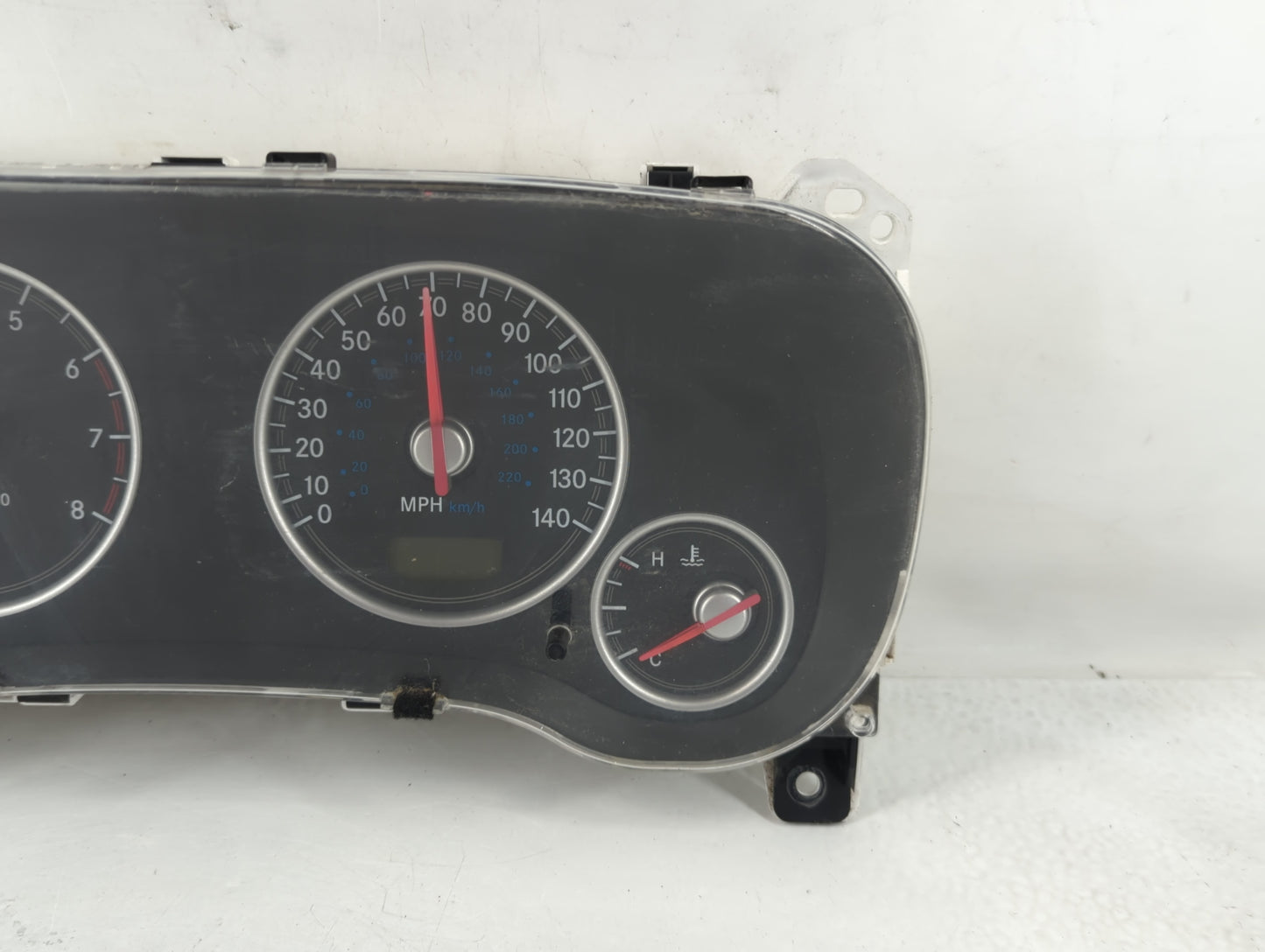 2004 Chrysler Sebring Instrument Cluster Speedometer Gauges P/N:TN157520-4490 MN177269 Fits OEM Used Auto Parts - Oemusedaut