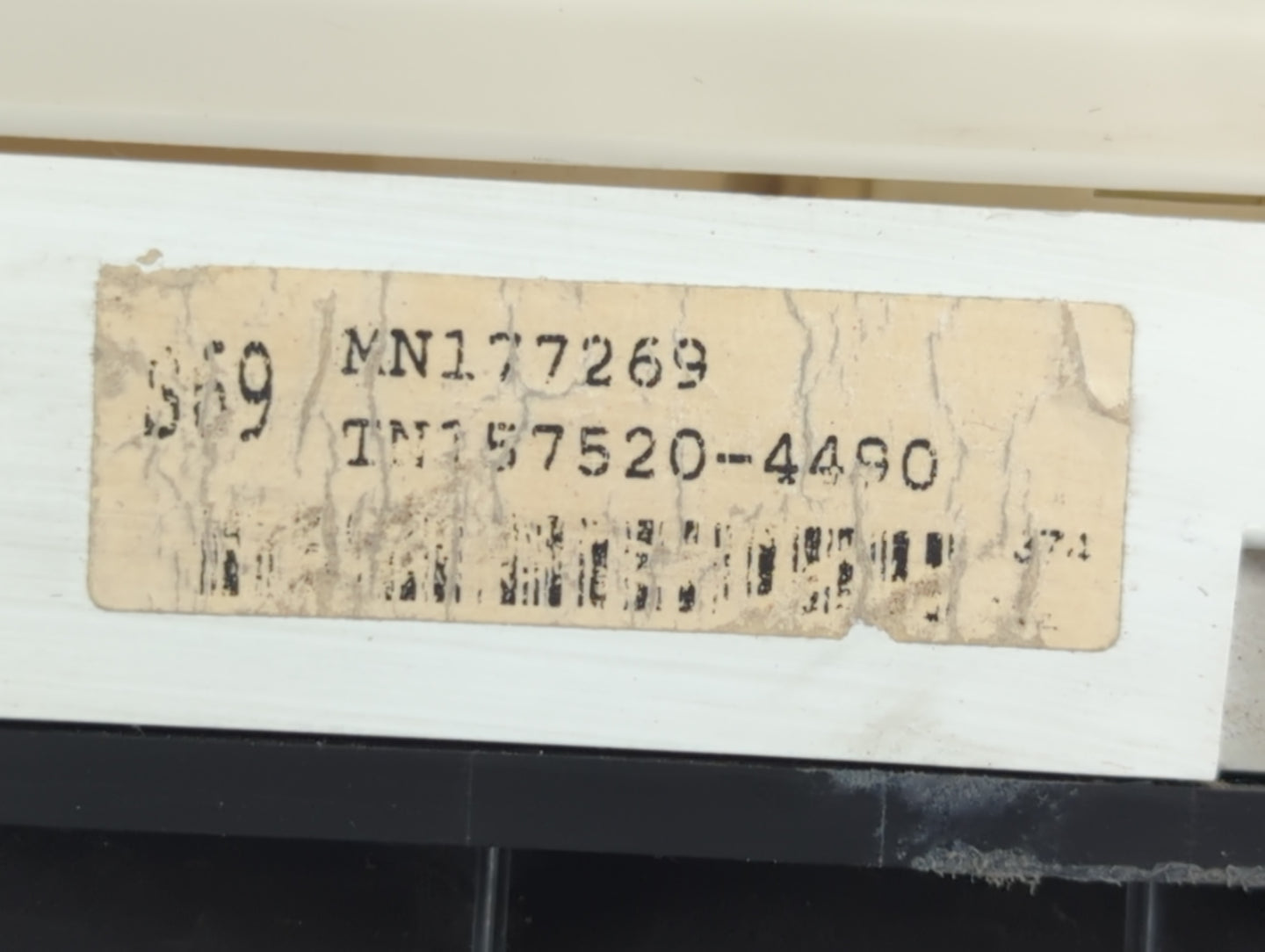 2004 Chrysler Sebring Instrument Cluster Speedometer Gauges P/N:TN157520-4490 MN177269 Fits OEM Used Auto Parts - Oemusedaut