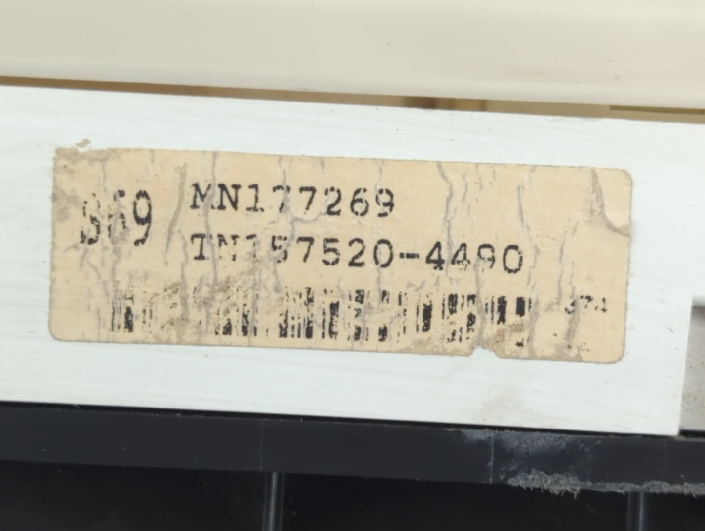 2004 Chrysler Sebring Instrument Cluster Speedometer Gauges P/N:TN157520-4490 MN177269 Fits OEM Used Auto Parts - Oemusedaut