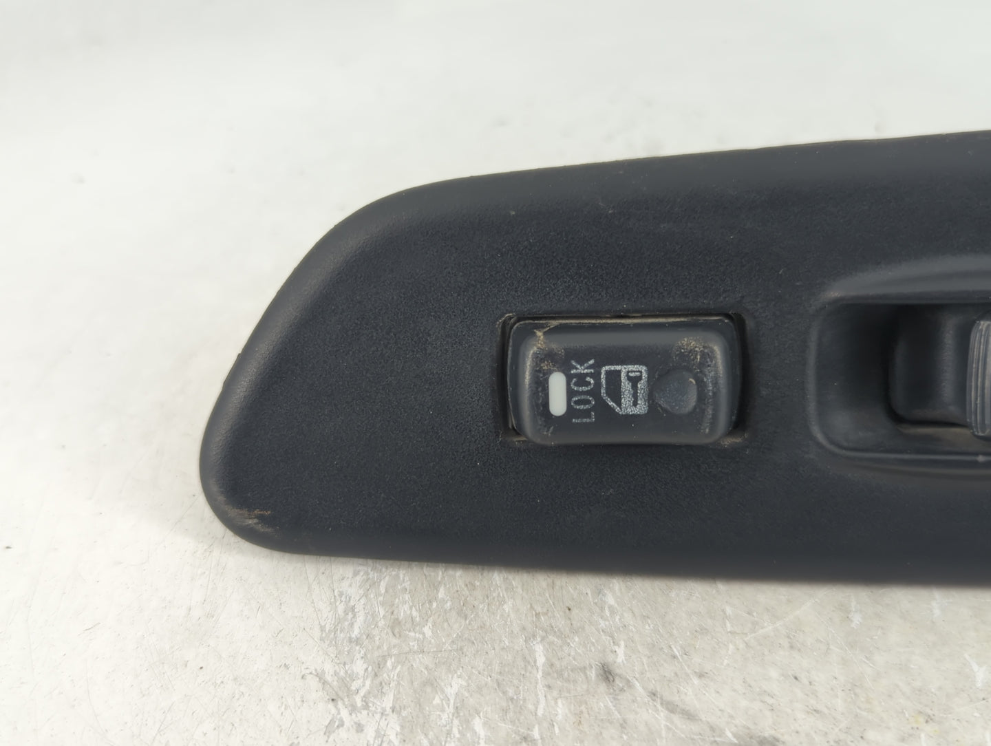 2001-2005 Chrysler Sebring Master Power Window Switch Replacement Driver Side Left P/N:MR587780 Fits OEM Used Auto Parts - O