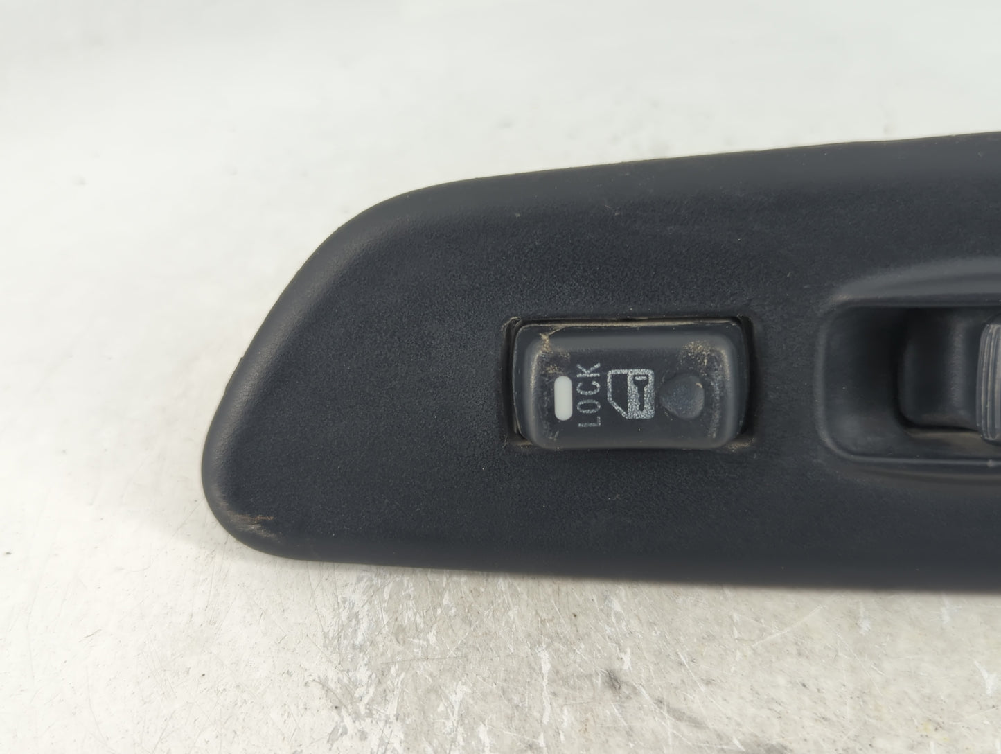 2001-2005 Chrysler Sebring Master Power Window Switch Replacement Driver Side Left P/N:MR587780 Fits OEM Used Auto Parts - O