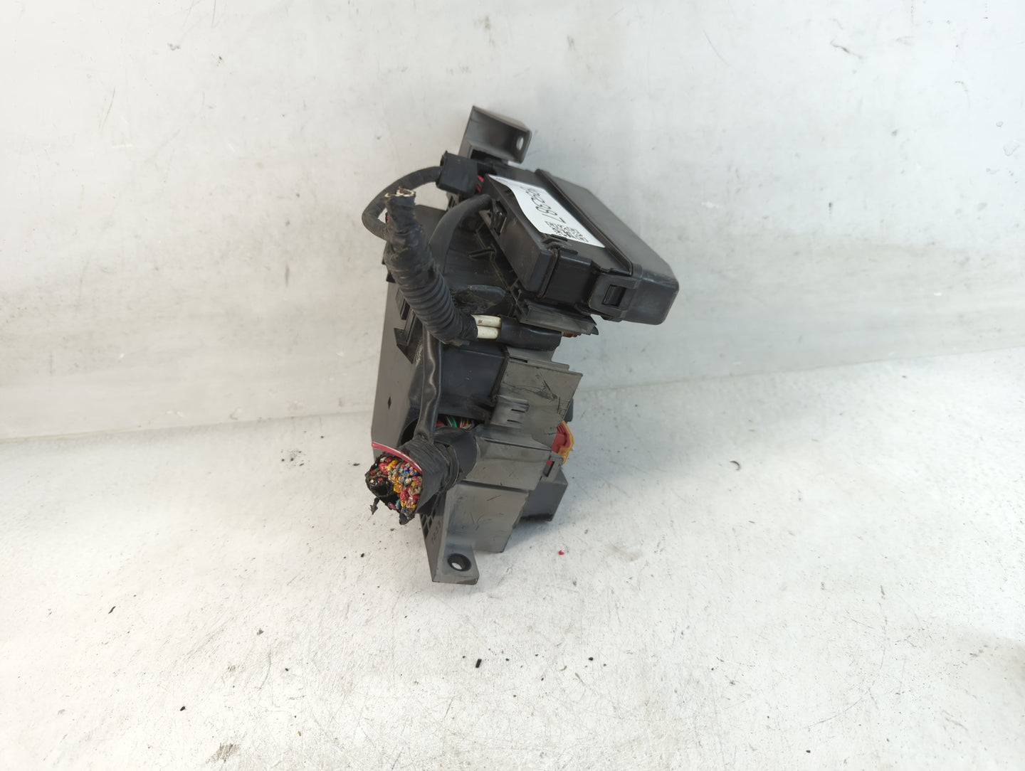 2003-2005 Chrysler Sebring Fusebox Fuse Box Panel Relay Module Fits Fits 2003 2004 2005 OEM Used Auto Parts - Oemusedautopar