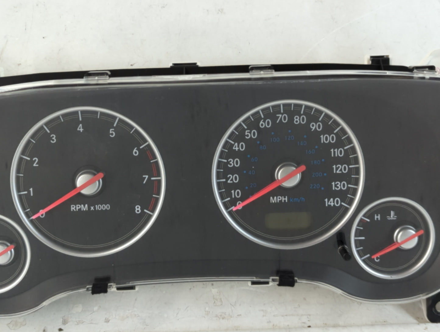 2004 Chrysler Sebring Instrument Cluster Speedometer Gauges P/N:TN157520-4500 83800-06653-00, TN157520-6971 Fits OEM Used Au