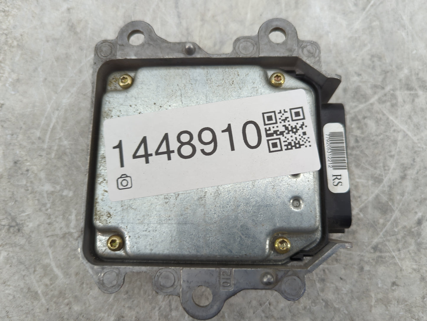 Chrysler Town And Country Srs Safety Restraint System Module - Oemusedautoparts1.com
