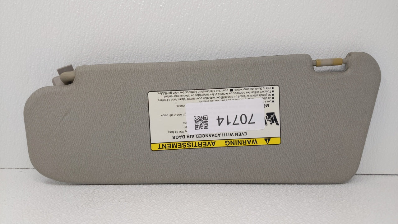 2004 Chevrolet Aveo Sun Visor Shade Replacement Passenger Right Mirror Fits OEM Used Auto Parts - Oemusedautoparts1.com