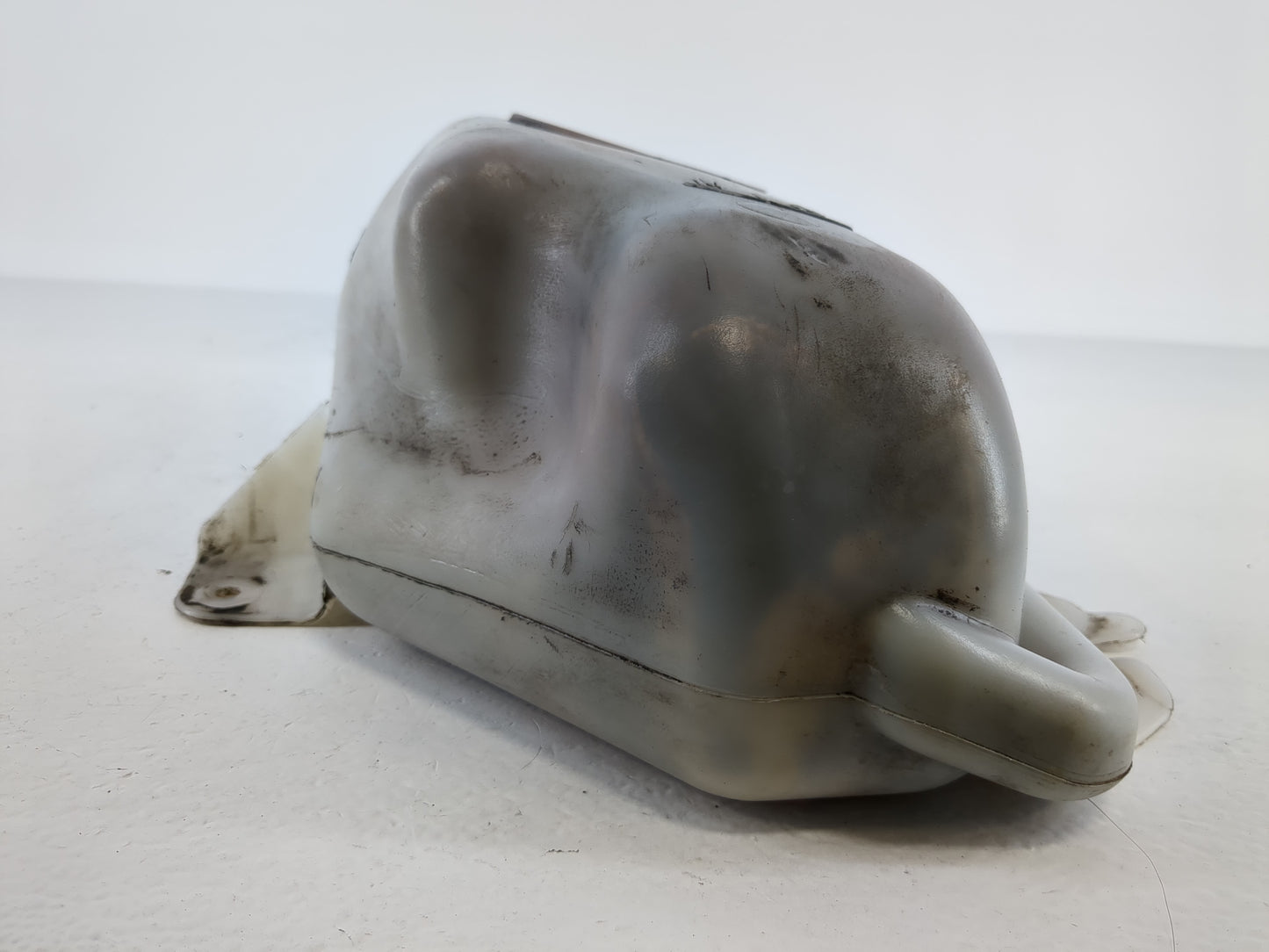 2004-2007 Dodge Caravan Windshield Washer Fluid Reservoir Bottle Oem - Oemusedautoparts1.com