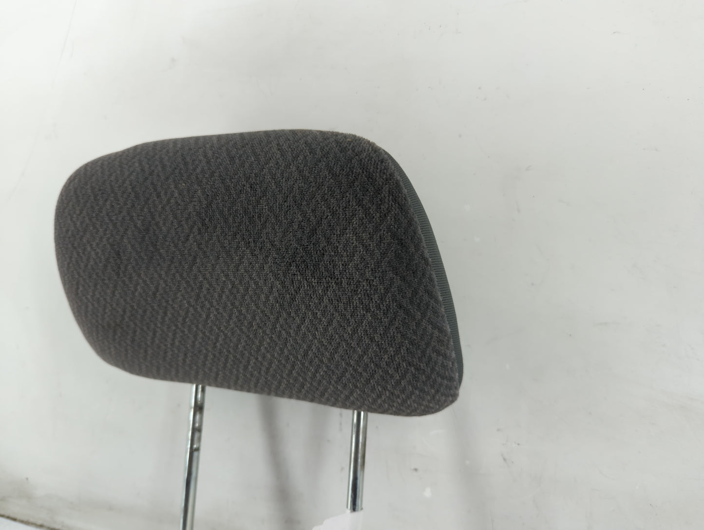 2004 Dodge Caravan Headrest Head Rest Front Driver Passenger Seat Fits OEM Used Auto Parts - Oemusedautoparts1.com