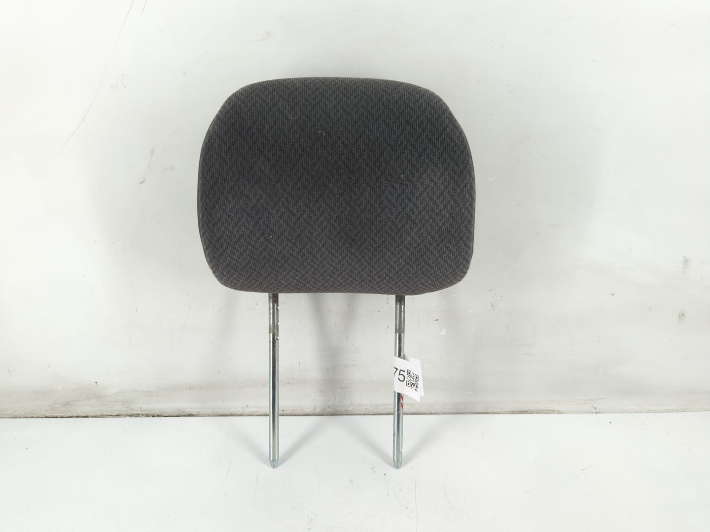 2004 Dodge Caravan Headrest Head Rest Front Driver Passenger Seat Fits OEM Used Auto Parts - Oemusedautoparts1.com