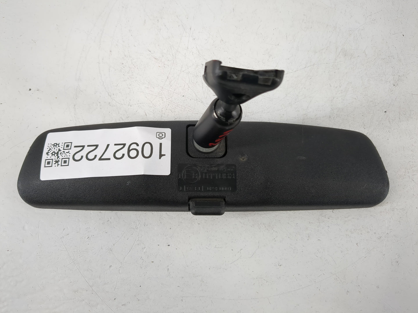 2004 Dodge Caravan Interior Rear View Mirror Replacement OEM P/N:E8011083 Fits OEM Used Auto Parts - Oemusedautoparts1.com