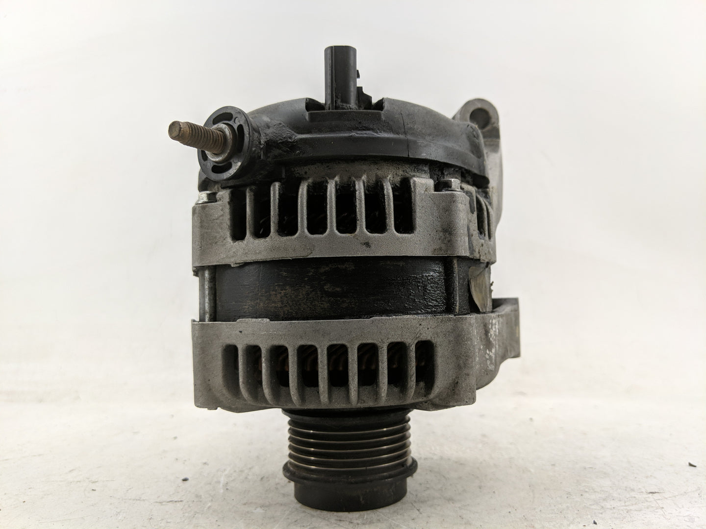 2001-2007 Dodge Caravan Alternator Replacement Generator Charging Assembly Engine OEM Fits Fits 2001 2002 2003 2004 2005 200