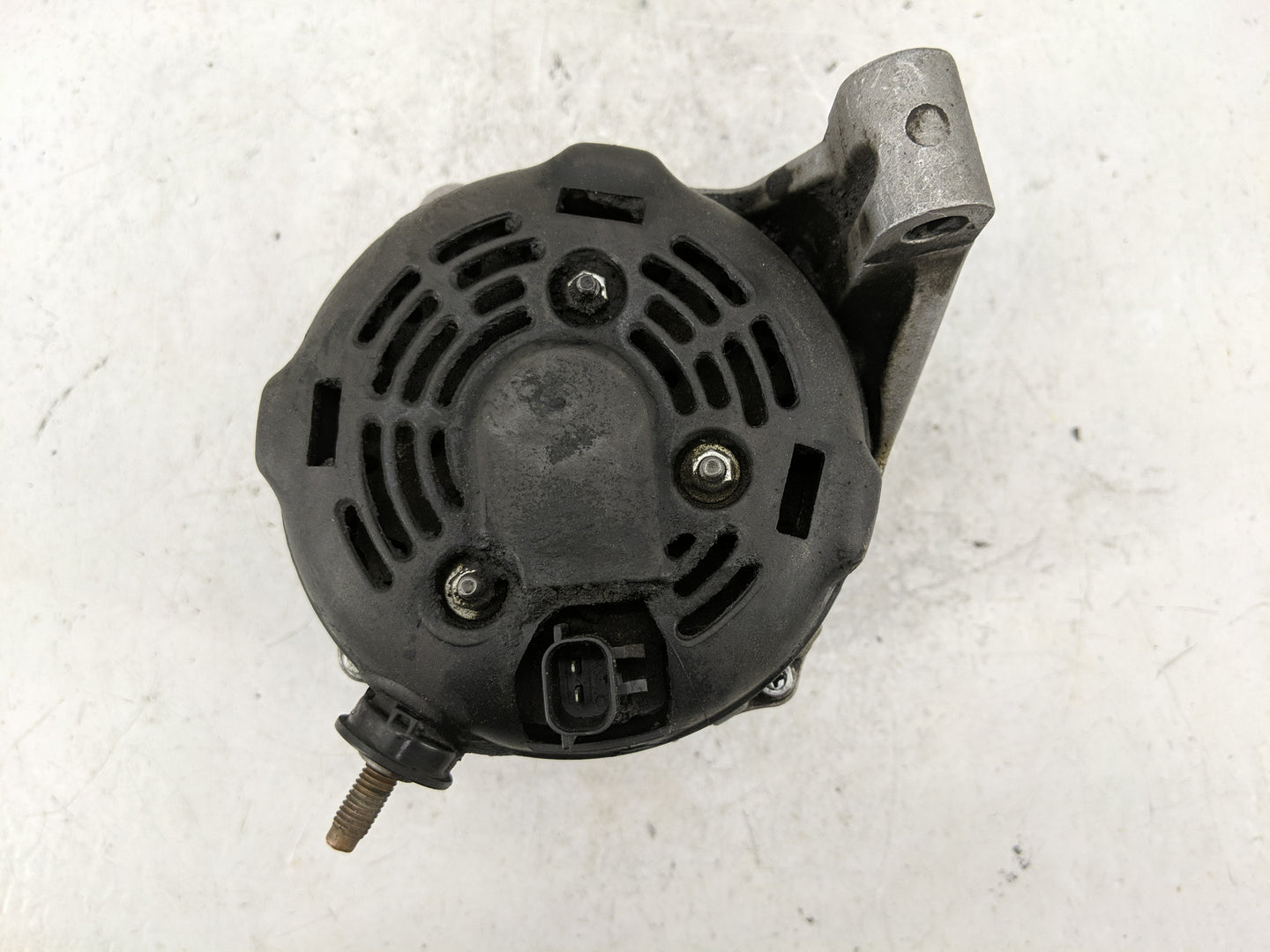 2001-2007 Dodge Caravan Alternator Replacement Generator Charging Assembly Engine OEM Fits Fits 2001 2002 2003 2004 2005 200