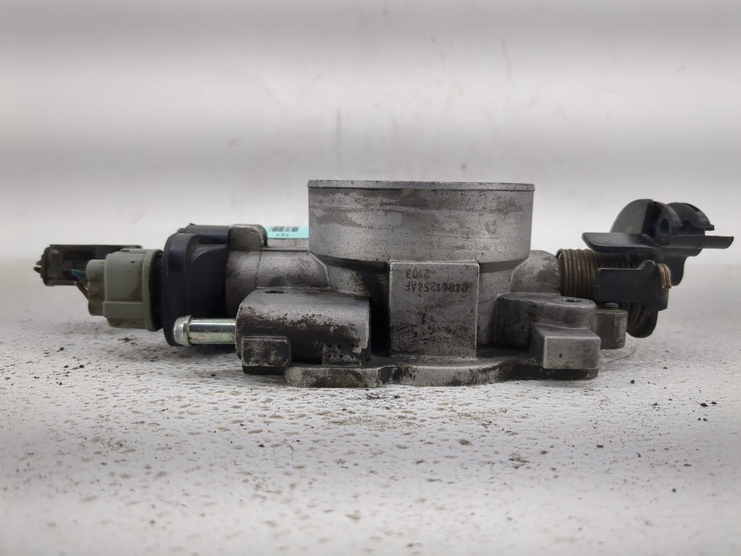 2003-2007 Dodge Caravan Throttle Body P/N:04861254AF Fits Fits 2003 2004 2005 2006 2007 OEM Used Auto Parts - Oemusedautopar