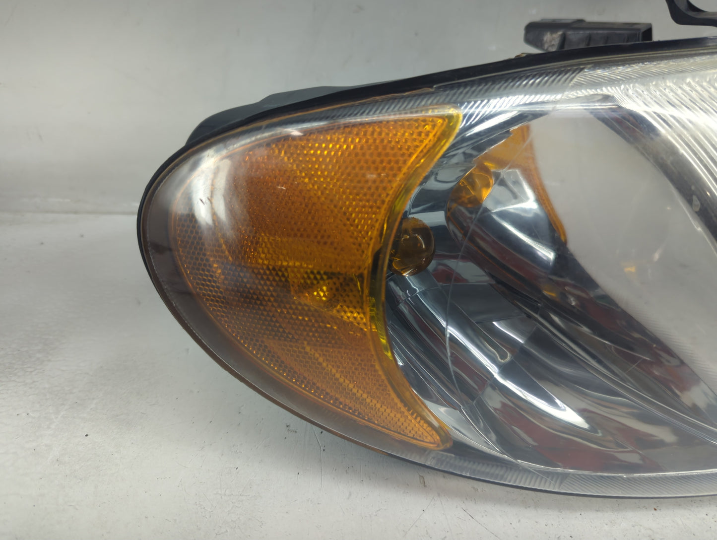 2001-2007 Dodge Caravan Passenger Right Oem Head Light Headlight Lamp - Oemusedautoparts1.com