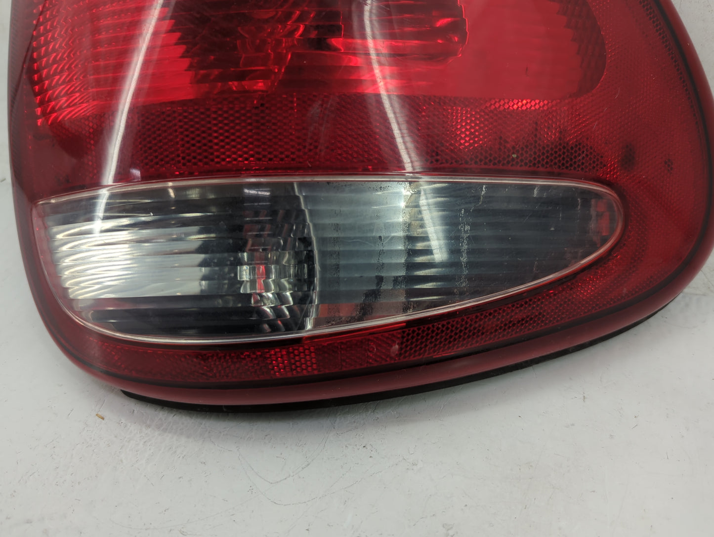 2004-2007 Dodge Caravan Tail Light Assembly Driver Left OEM P/N:3934-04A-PM 04857955AA, 4857955 Fits Fits 2004 2005 2006 200