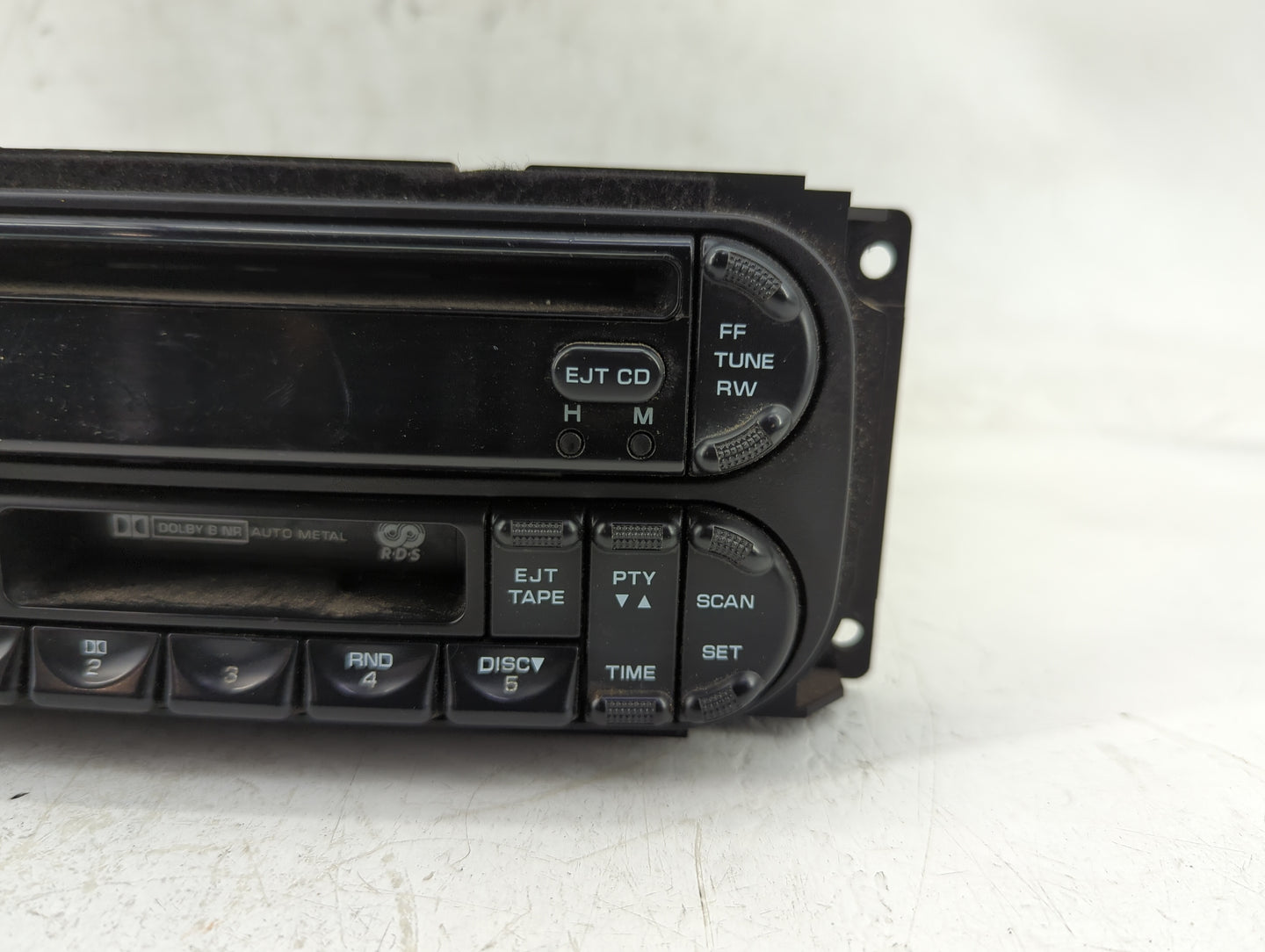 2002-2007 Dodge Caravan Radio AM FM Cd Player Receiver Replacement P/N:P05091605AC Fits Fits 2002 2003 2004 2005 2006 2007 O