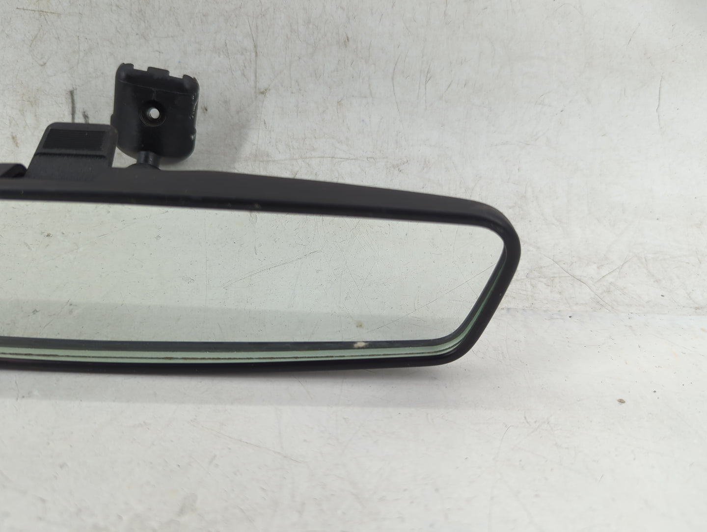 2004 Dodge Caravan Interior Rear View Mirror Replacement OEM P/N:E8011083 Fits OEM Used Auto Parts - Oemusedautoparts1.com