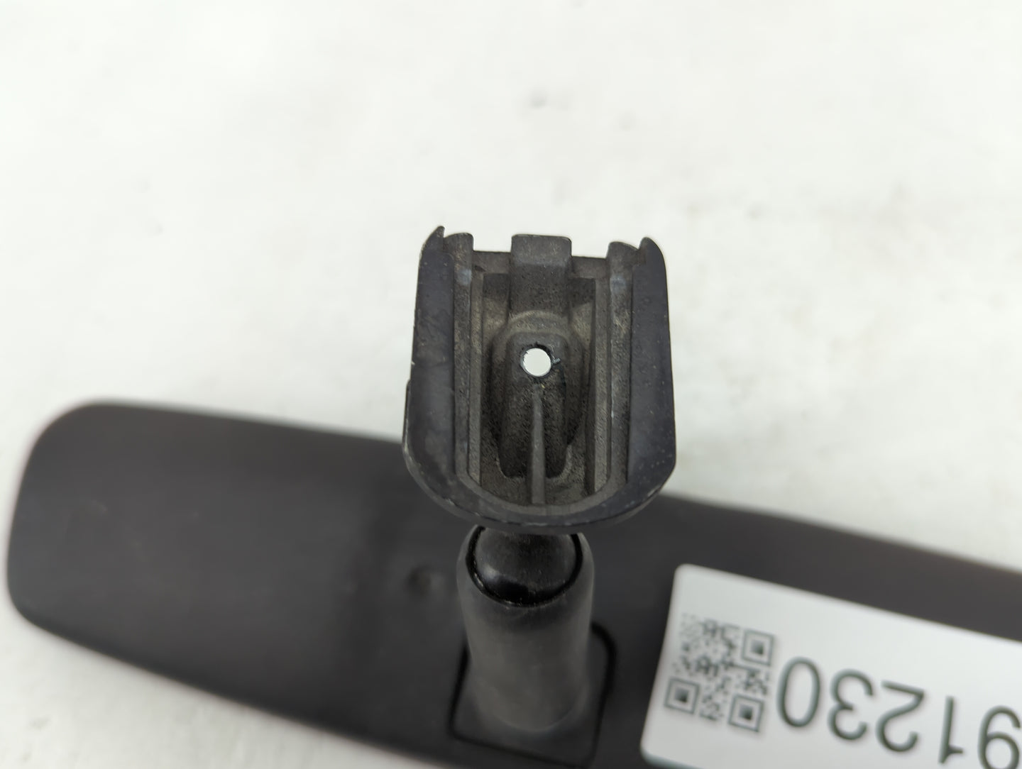 2004 Dodge Caravan Interior Rear View Mirror Replacement OEM P/N:E8011083 Fits OEM Used Auto Parts - Oemusedautoparts1.com