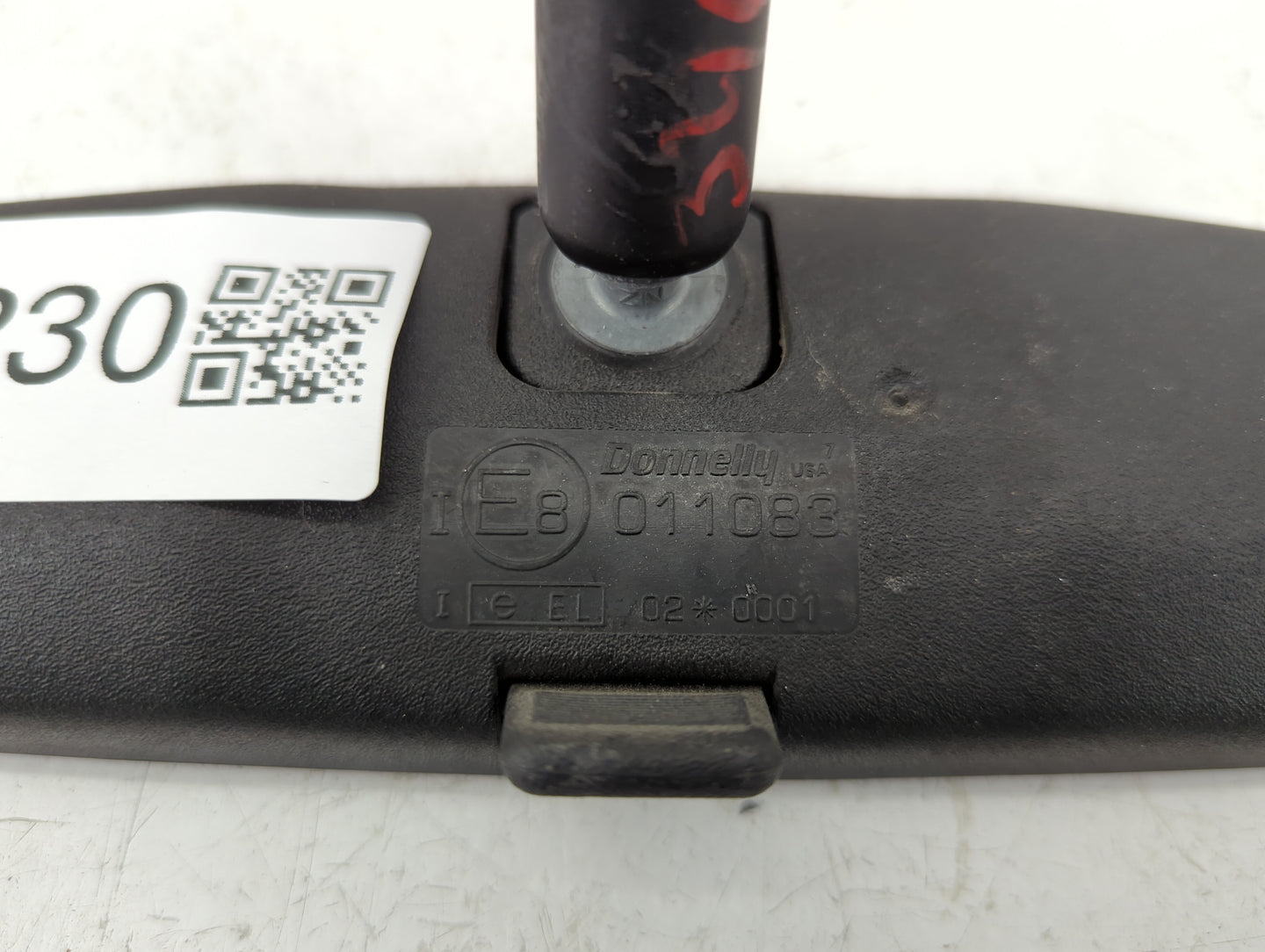 2004 Dodge Caravan Interior Rear View Mirror Replacement OEM P/N:E8011083 Fits OEM Used Auto Parts - Oemusedautoparts1.com