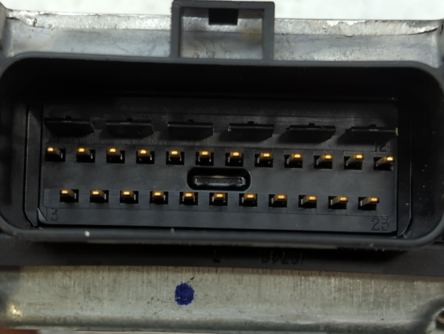 2004-2004 Dodge Caravan Chassis Control Module Ccm Bcm Body Control - Oemusedautoparts1.com
