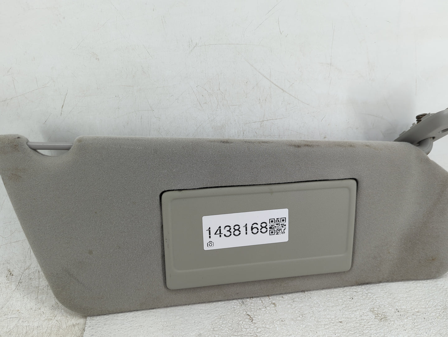 2004 Dodge Charger Sun Visor Shade Replacement Passenger Right Mirror Fits OEM Used Auto Parts - Oemusedautoparts1.com
