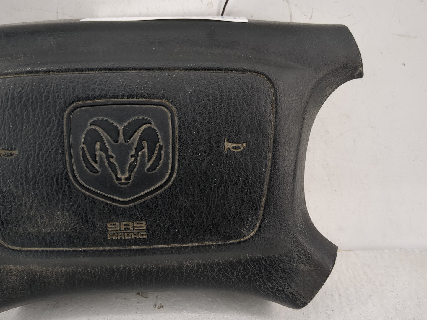2002-2004 Dodge Dakota Air Bag Driver Left Steering Wheel Mounted Fits Fits 2001 2002 2003 2004 OEM Used Auto Parts - Oemuse