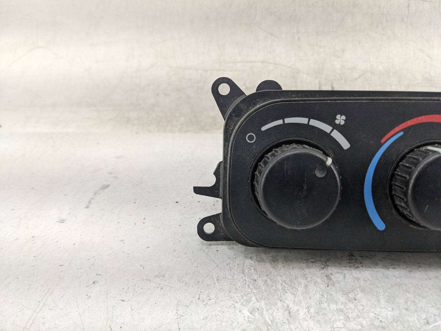 2003-2004 Dodge Dakota Climate Control Module Temperature AC/Heater Replacement P/N:P55056322AC Fits Fits 2003 2004 2005 OEM