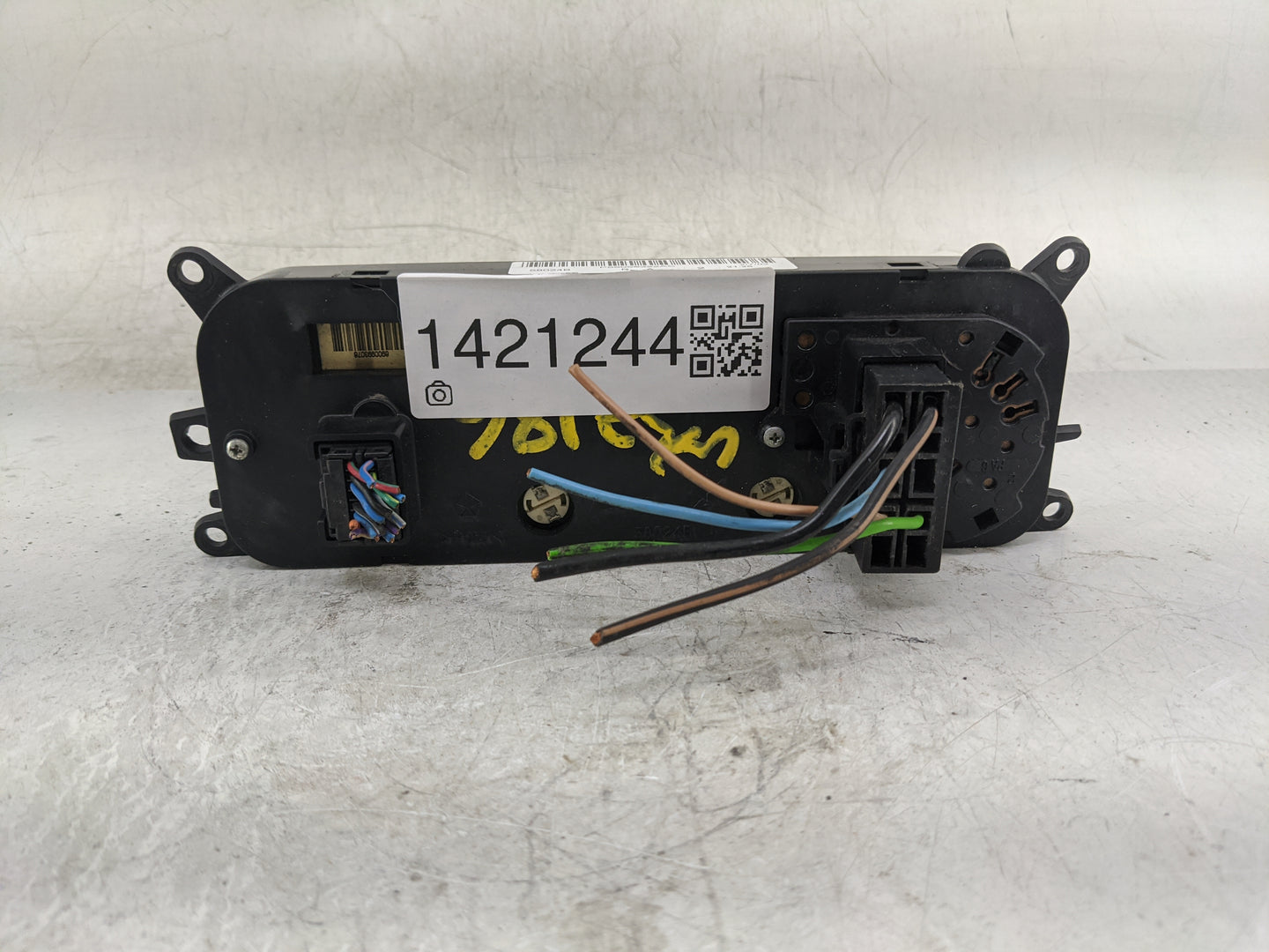 2003-2004 Dodge Dakota Climate Control Module Temperature AC/Heater Replacement P/N:P55056322AC Fits Fits 2003 2004 2005 OEM