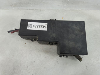 compare product 2004 Dodge Dakota Fusebox Fuse Box Panel Relay Module P/N:P56051062AA Fits OEM Used Auto Parts