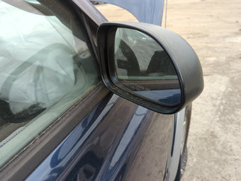 compare product 2001-2004 Dodge Dakota Passenger Side View Mirror - Right Door Mirror OEM Used