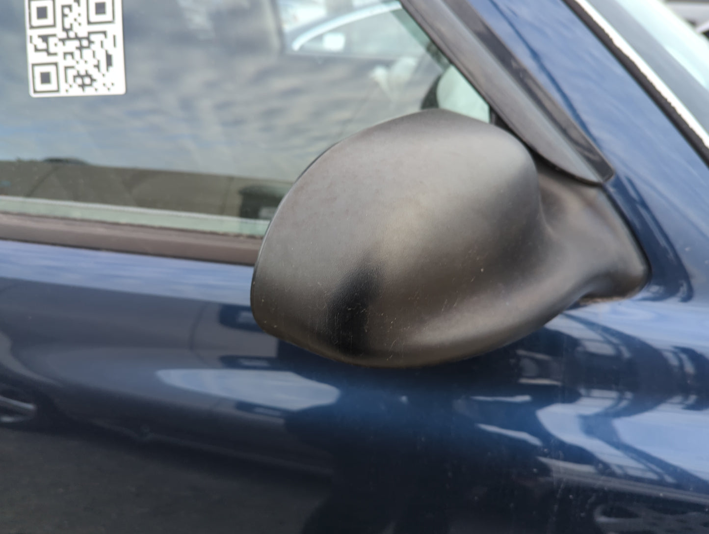 2001-2004 Dodge Dakota Passenger Side View Mirror - Right Door Mirror OEM Used - Oemusedautoparts1.com