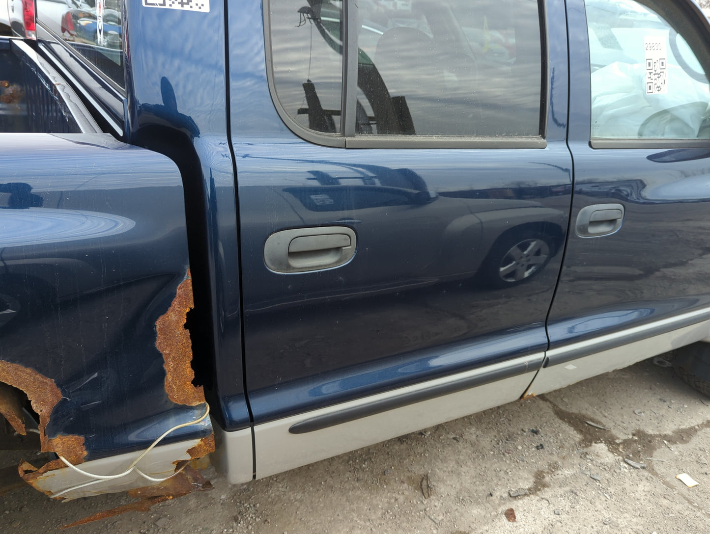 2000-2004 Dodge Dakota Passenger Rear Door Oem - Oemusedautoparts1.com