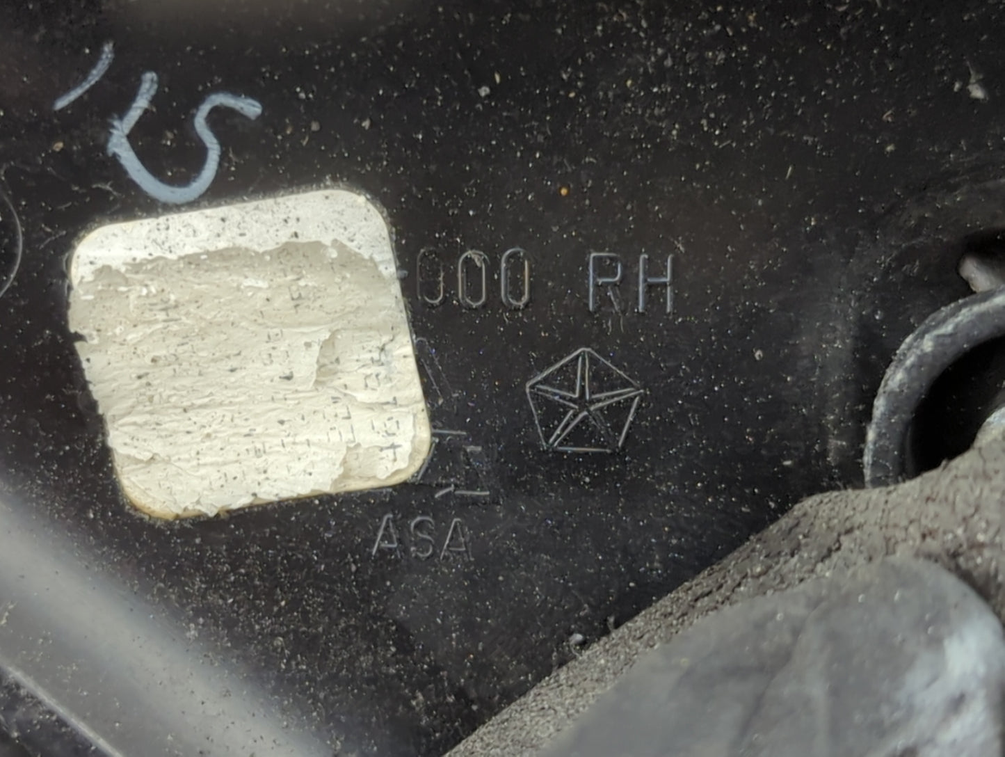 2001-2004 Dodge Dakota Passenger Side View Mirror - Right Door Mirror OEM Used - Oemusedautoparts1.com