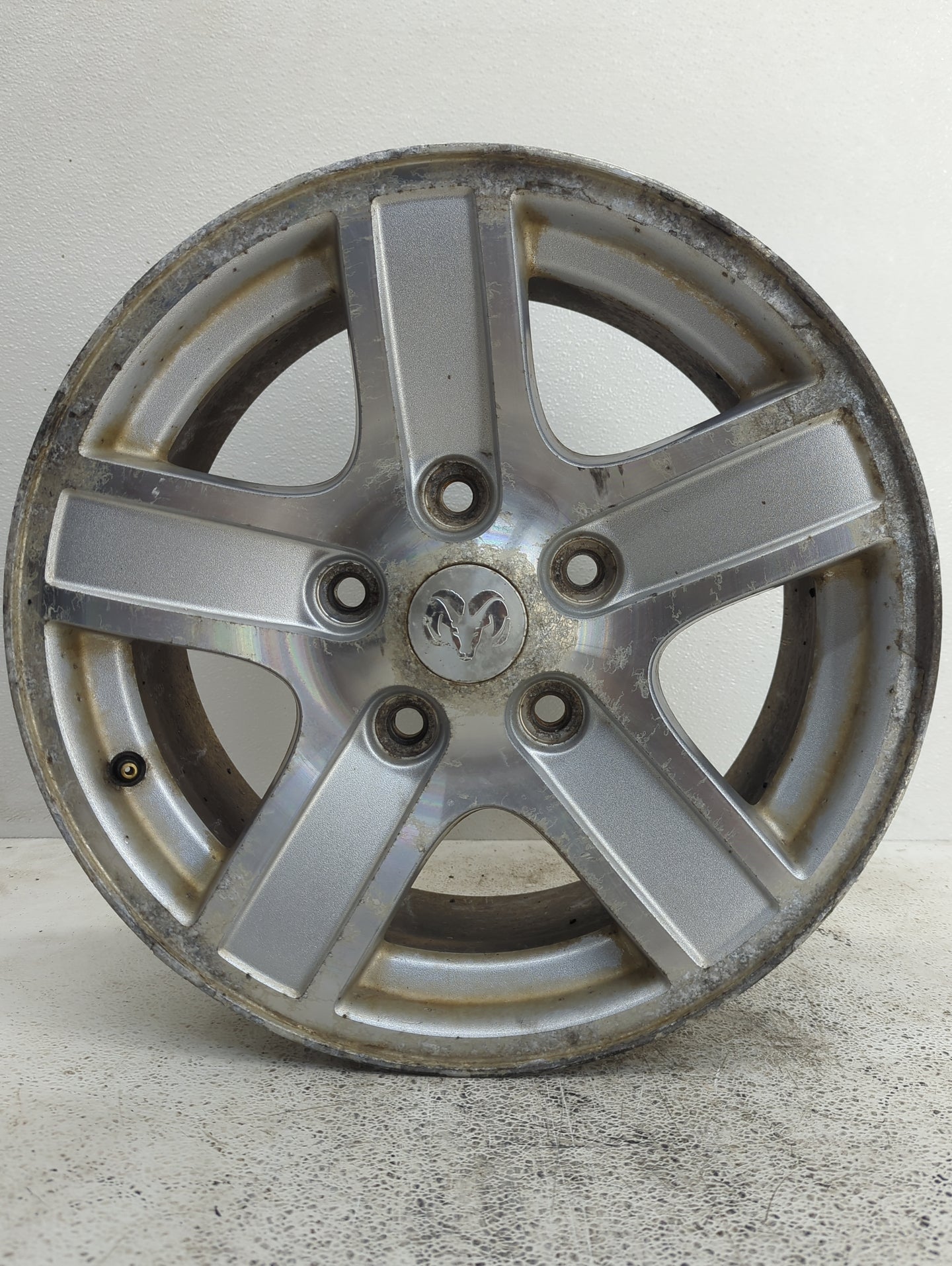 2004-2007 Dodge Durango Oem Wheel Rim - Oemusedautoparts1.com