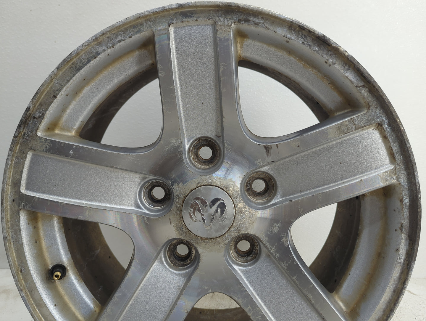 2004-2007 Dodge Durango Oem Wheel Rim - Oemusedautoparts1.com