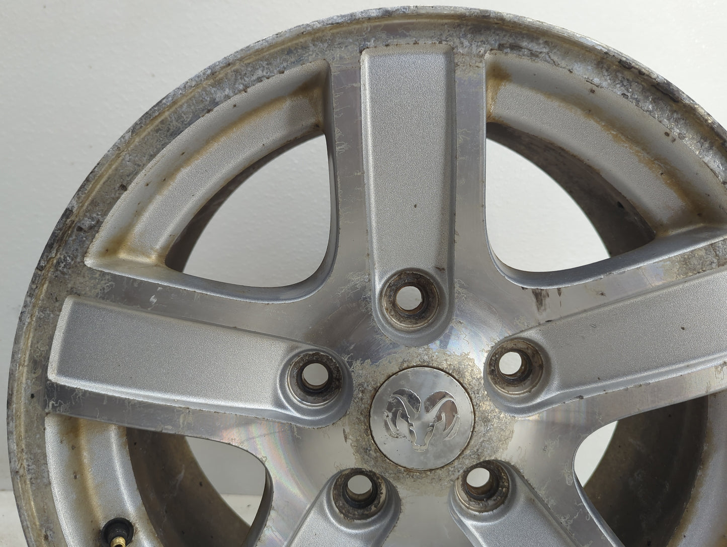 2004-2007 Dodge Durango Oem Wheel Rim 1047281 - Oemusedautoparts1.com