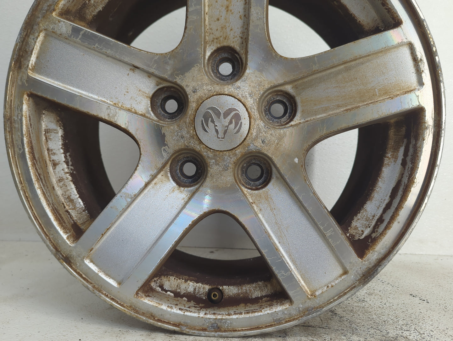 2004-2007 Dodge Durango Oem Wheel Rim 1047282 - Oemusedautoparts1.com